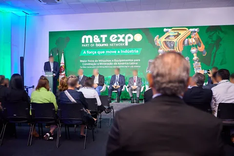 M&T Expo 2024 — выставка и конференц-зона