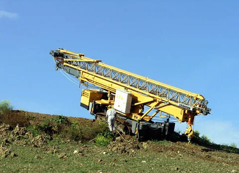 Liebherr 32 TTR — tower crane — photo 2