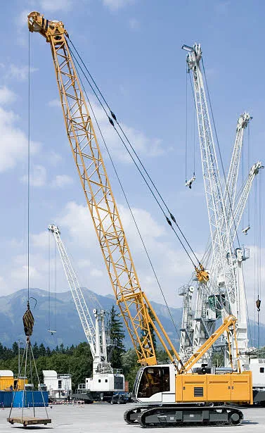 Liebherr HS 825 HD Litronic — crawler crane — photo 2