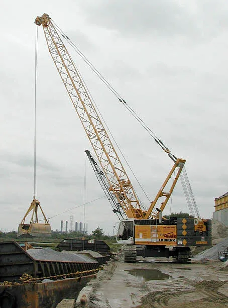 Liebherr HS 855 HD Litronic — crawler crane — photo 3