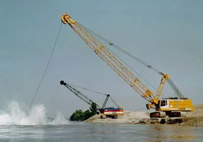 Liebherr HS 875 HD Litronic — crawler crane — photo 3
