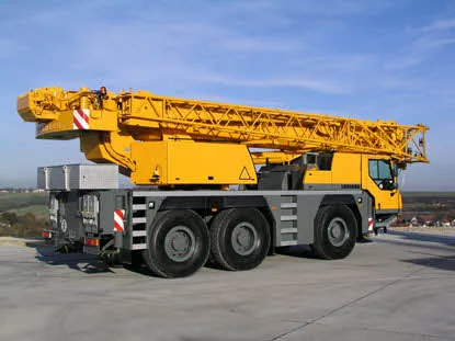 Liebherr LTM 1055-3.2 — all-terrain crane — photo 3