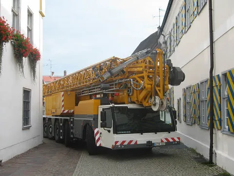 Liebherr MK 63 — truck crane — photo 2