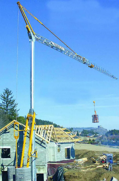 Potain IGO 22 — compact crane — photo 3